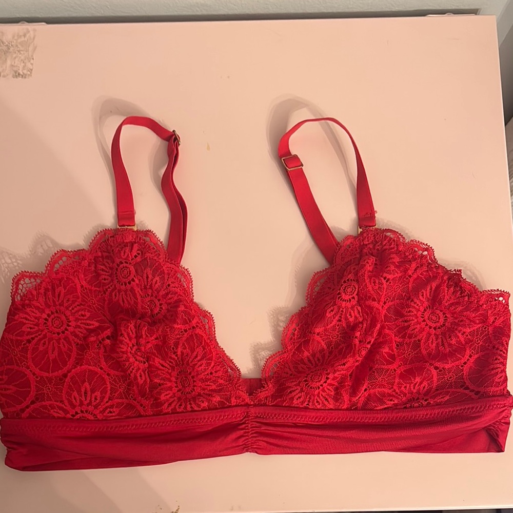 Aerie Red Lace Bra with Floral Patterns